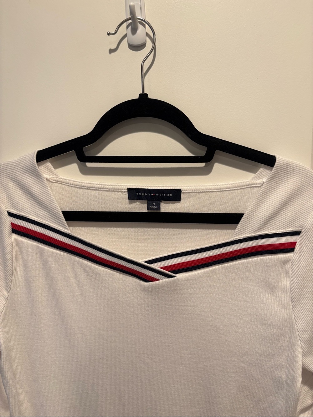 Tommy Hilfiger 3/4 Sleeve Ribbed V-Neck Tee - Picture 8 of 8